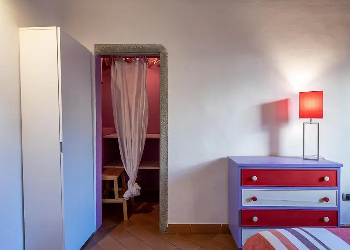 Sant’Ambrogio Colorful Apartment